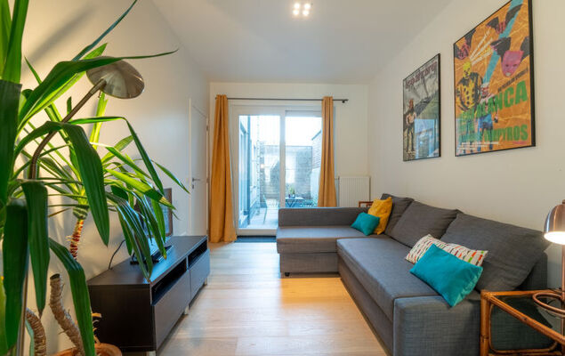 Out of office - Photo 1