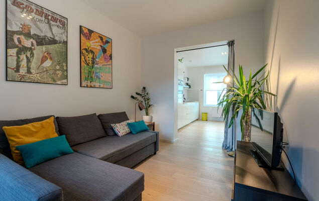 Out of office - Photo 3